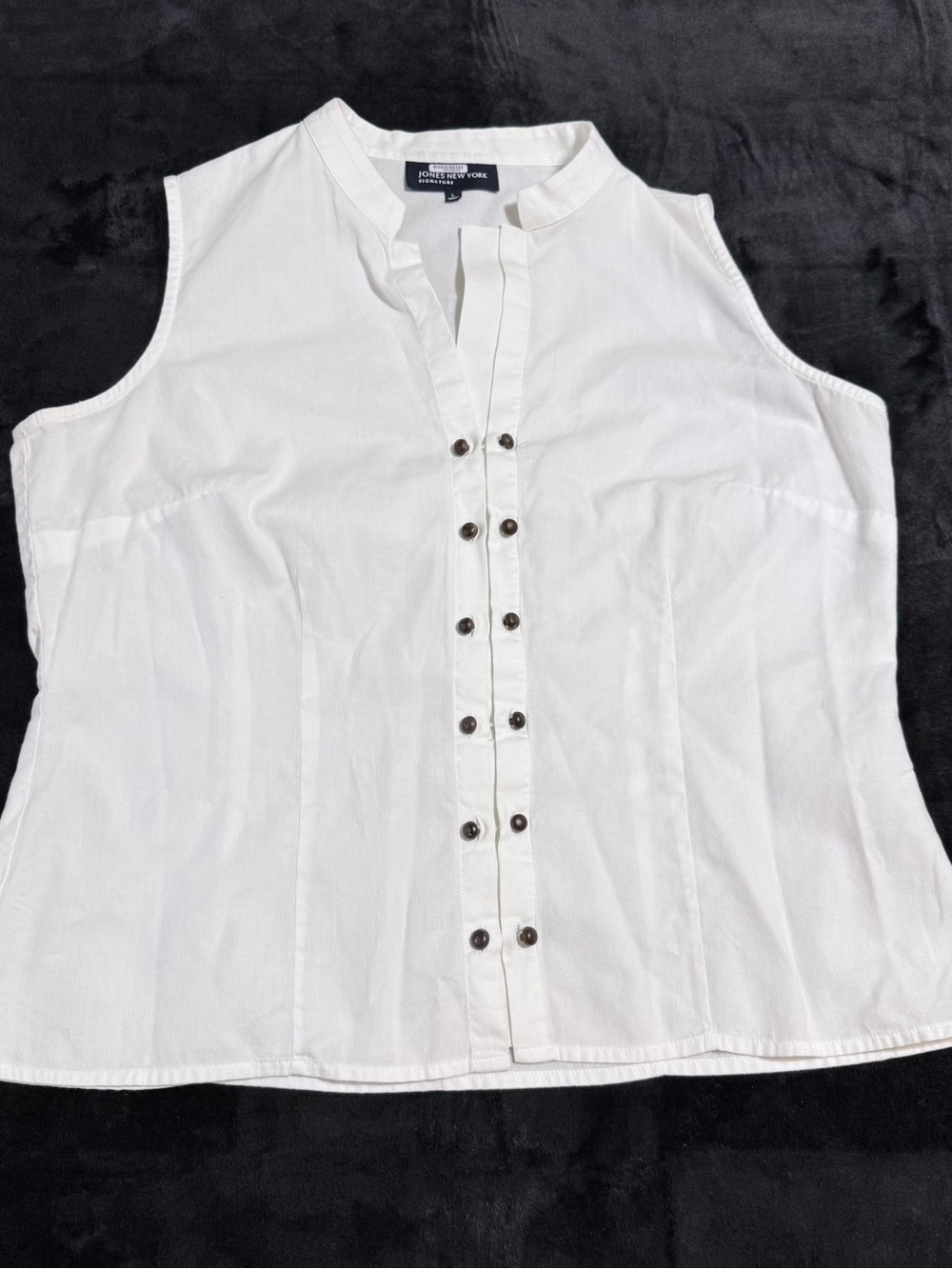 Jones New York White Sleeveless Fitted Button-Front Shell Top- Size L